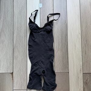 Skims sculpting mid thigh bodysuit